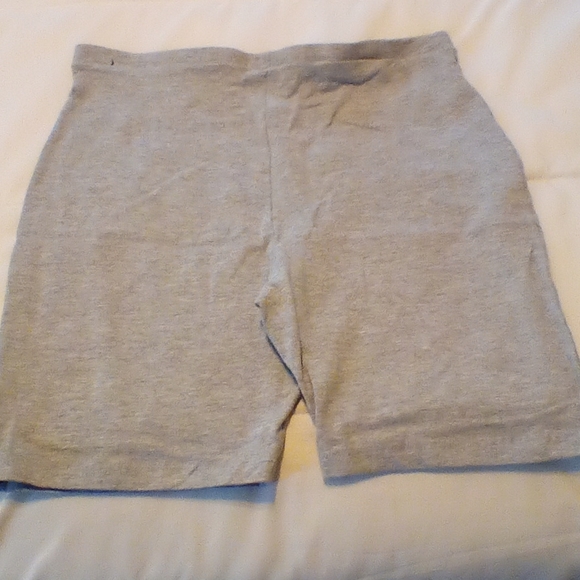 Shorts - Picture 2 of 2